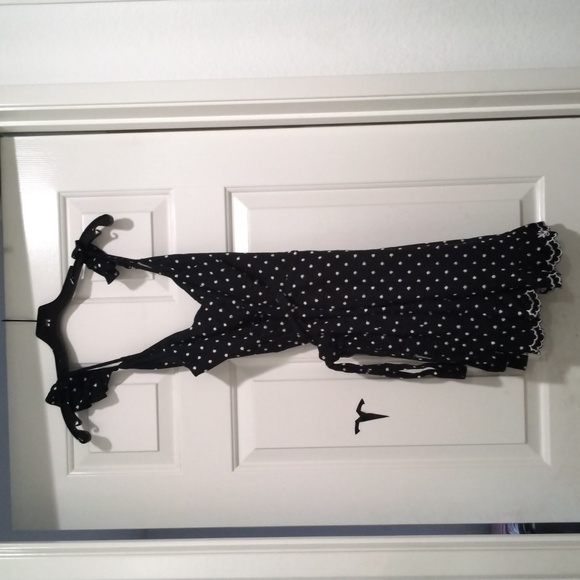 Black and white dress - Picture 2 of 2